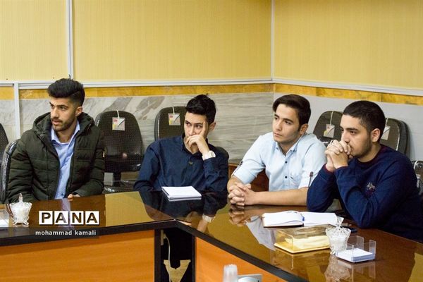 نشست اعضای شوراهای دانش‌آموزی محلات