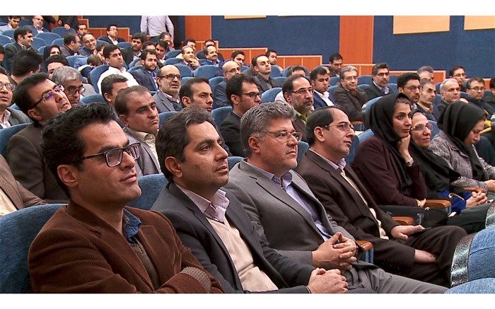 تجلیل  از 34 پژوهشگر برتر سال 97 دانشگاه بیرجند