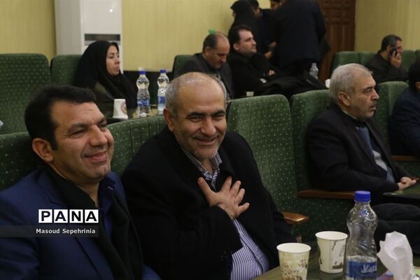 بازدید معاون استخدامی رئیس جمهور از شعبه پنجم سازمان تامین اجتماعی تبریز