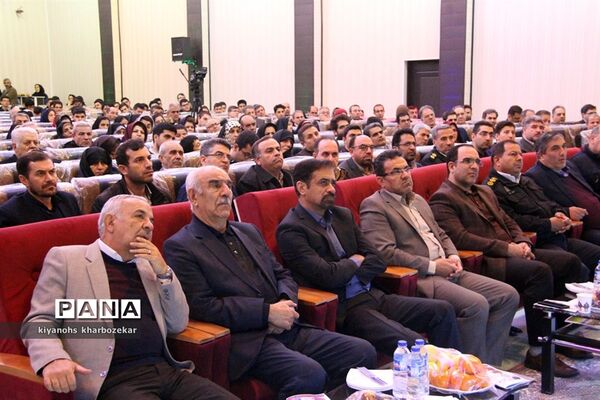 مراسم تجلیل از برترین‌های کنکور 97 ناحیه یک ارومیه