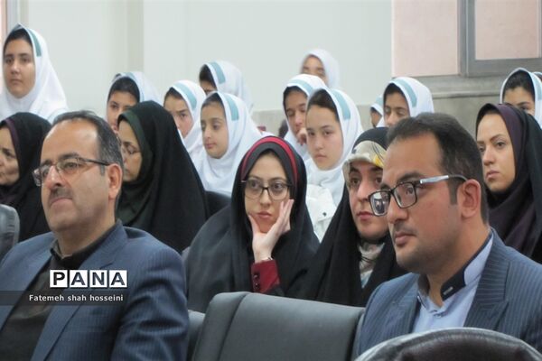 برگزاری همایش تجلیل از پژوهشگران برتر شهرستان فیروزکوه
