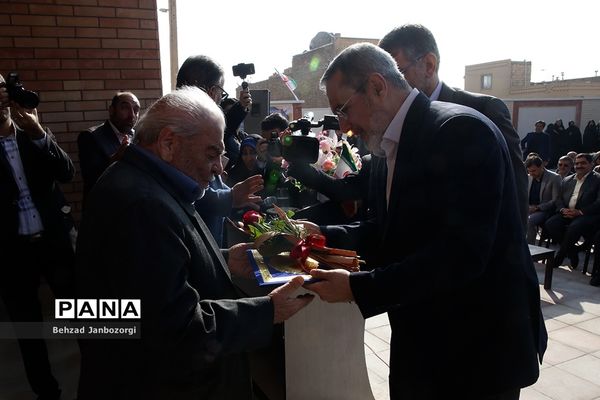 سفر یک روزه وزیر آموزش و پرورش به آران و بیدگل