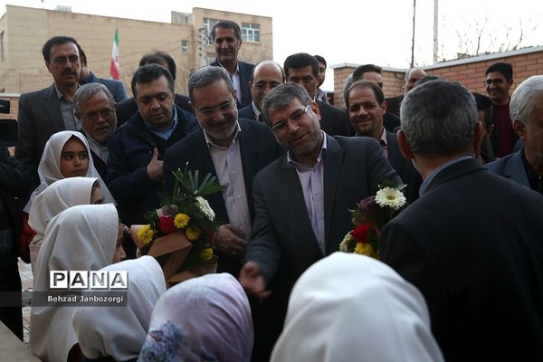 سفر یک روزه وزیر آموزش و پرورش به آران و بیدگل