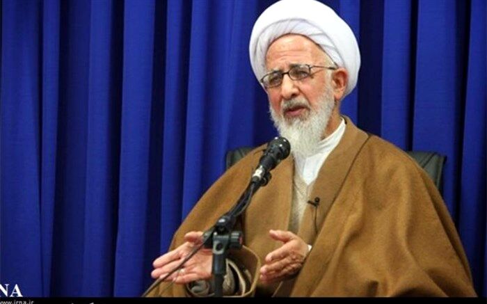 آیت الله جوادی آملی: با حماسه می‌توان مشکلات کشور را حل کرد
