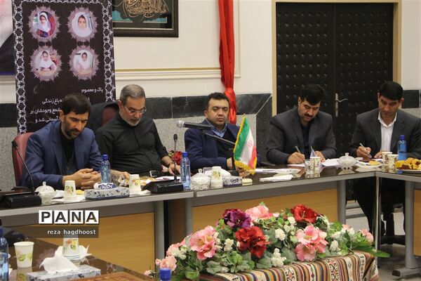جلسه رسیدگی به تخلفات اداری با موضوع بررسی حادثه آتش‌سوزی مدرسه غیر دولتی زاهدان