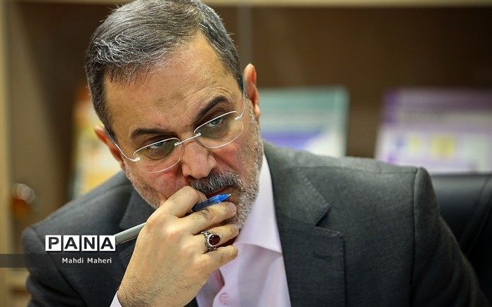 بطحایی: پیداکردن مسیرهای جدید سوادآموزی باید مجدانه تعقیب شود