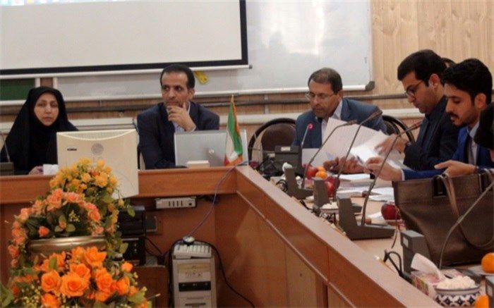 بازدید یک روزه معاون آموزش ابتدایی اداره کل از مدارس و مراکز پیش دبستانی شهرستان میبد