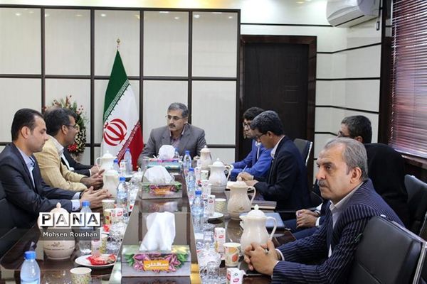 دیدار نایب رئیس  فدراسیون موج سواری آسیا با مدیرکل آموزش و پرورش استان بوشهر