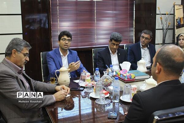 دیدار نایب رئیس  فدراسیون موج سواری آسیا با مدیرکل آموزش و پرورش استان بوشهر