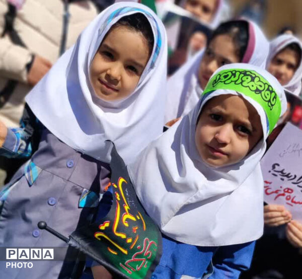 حضور شیرزنان دستجردی و نسل فردای ایران در راهپیمایی