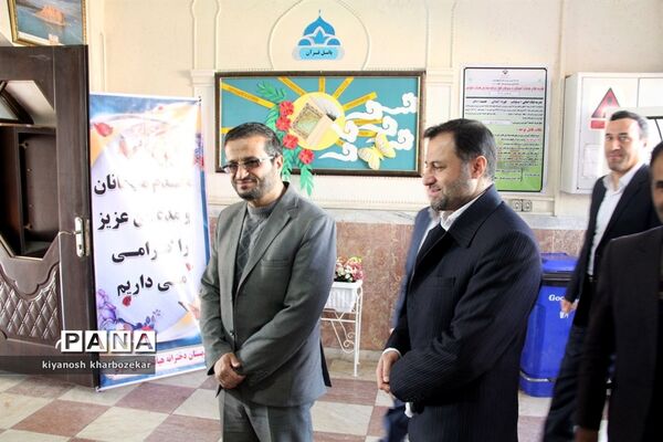 بازدید روسای ادارات قرآن، عترت و نماز شمالغرب کشور از مدرسه نیلوفر ناحیه یک ارومیه