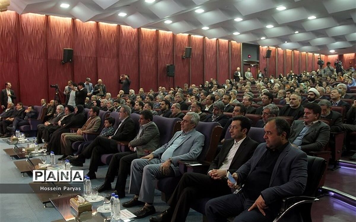 همایش تکریم خیرین مدرسه‌ساز کرمانشاه آغاز به کار کرد