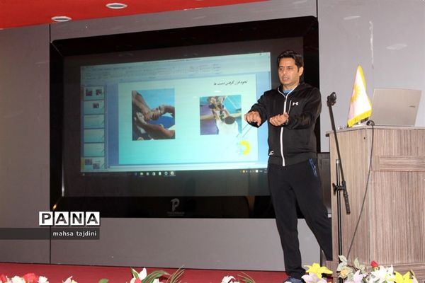 دوره مدرسی و دانش  افزایی بازی‌های بومی محلی مرحله دوم  کشوری در بوشهر