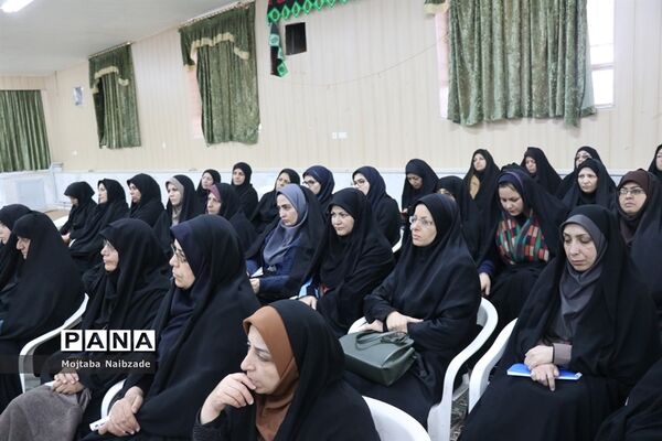 گردهمایی معاونان پرورشی مدارس قطب شهید شوشتری