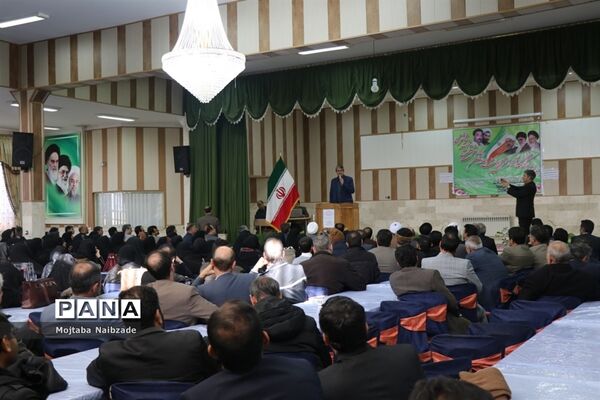 گردهمایی معاونان پرورشی مدارس قطب شهید شوشتری