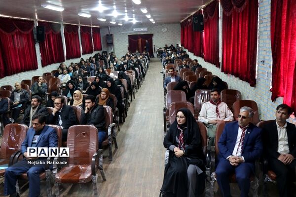 گردهمایی معاونان پرورشی مدارس قطب شهید شوشتری