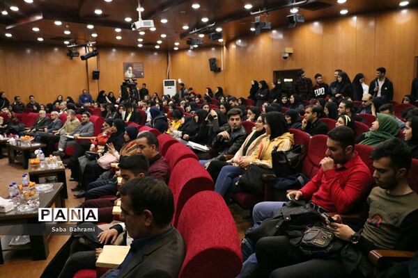 همایش ادبیات  شعر و هنردر شهرقدس