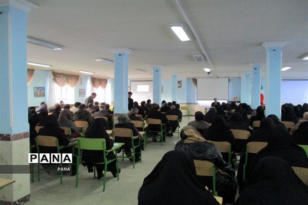 دوره تبلیغ و ترویج سبک زندگی ایرانی  اسلامی در ارومیه