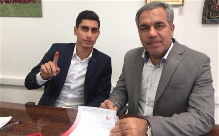 مدافع لژیونر رسما پرسپولیسی شد