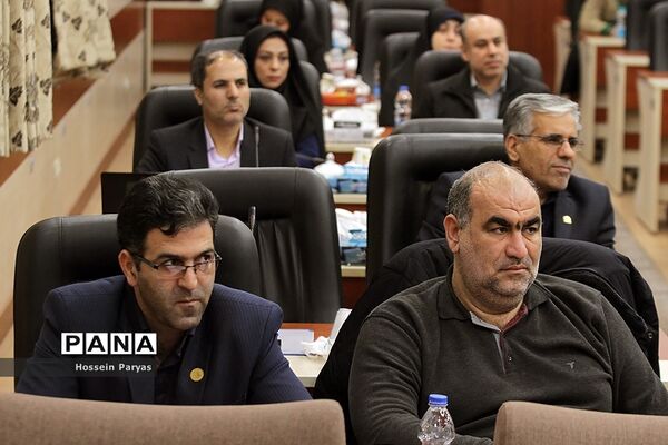 نشست هم‌اندیشی  مدیران ستادی و استانی سازمان دانش‌آموزی