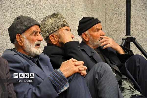 تجدیدمیثاق دوباره مردم شهرستان خوسف در شب نهم دیماه