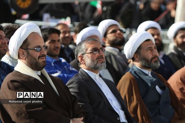 برگزاری مراسم 9 دی در میدان امام حسین(ع)