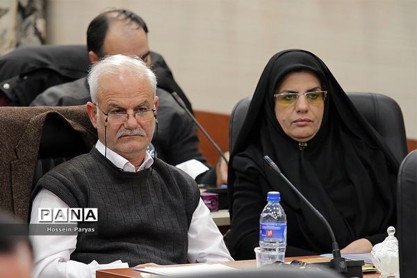 نشست هم اندیشی مدیران استانی سازمان دانش‌آموزی و مدیران انجمن اولیا و مربیان