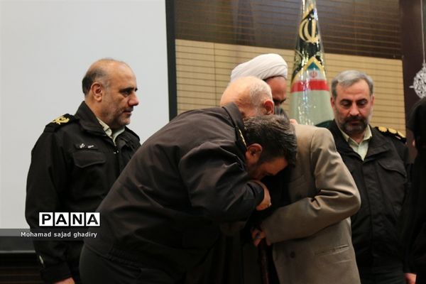 همایش عمومی فرماندهان، روسا و مدیران فرماندهی انتظامی تهران بزرگ