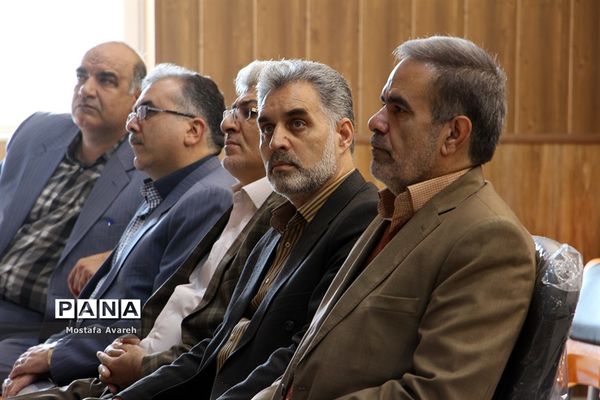 گردهمایی مدیران هنرستان‌های فنی و حرفه‌ای و کاردانش خراسان جنوبی