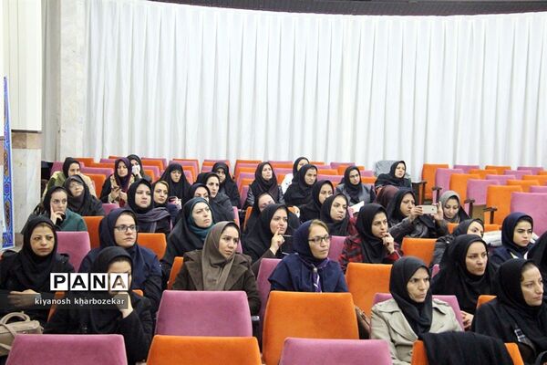 دوره آموزش تخصصی مربیان پیشتاز مناطق چهار گانه ارومیه