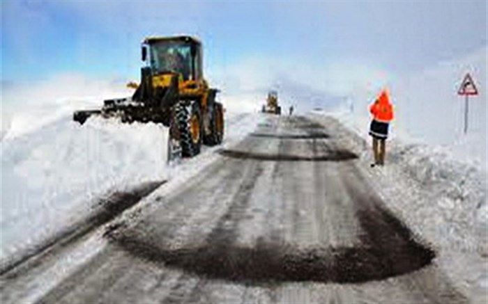 رئیس اداره راهداری و حمل و نقل جاده‌ای شهرستان قاین  :عملیات راهداری زمستانی در قاین آغاز شد/3 اکیپ در نظر گرفته شده است