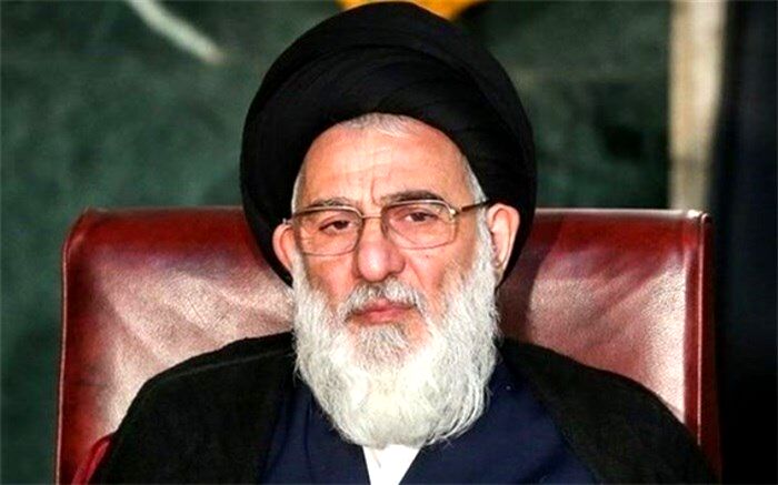 رئیس بیمارستان خاتم الانبیاء: آیت الله شاهرودی در آی.سی.یو در قید حیات و زیر دستگاه است