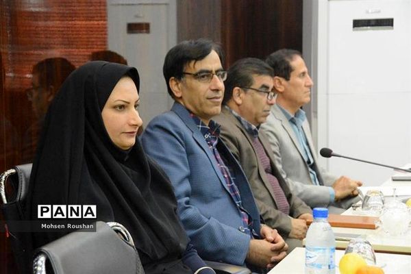 نشست توجیهی طرح تقویت بنیه علمی استان بوشهر