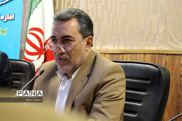 نشست خبری مدیرکل آموزش و پرورش فارس به‌مناسبت هفته نهضت سوادآموزی