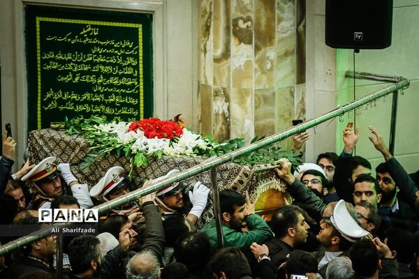مراسم وداع با پیکر آیت‌الله هاشمی شاهرودی - مسجد امام صادق (ع)