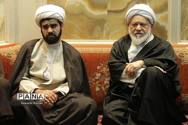 مراسم وداع با پیکر آیت‌الله هاشمی شاهرودی - مسجد امام صادق (ع)