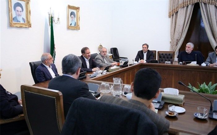 جهانگیری: عزم دولت برحل مشکلات کشور با کمک جوانان است