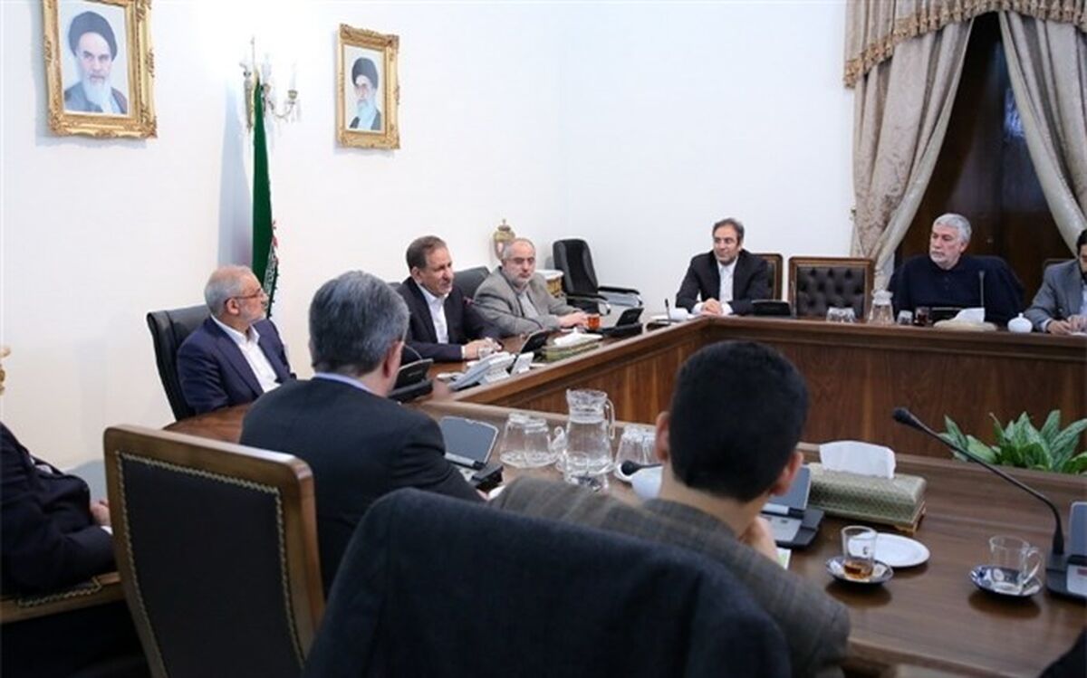 جهانگیری: عزم دولت برحل مشکلات کشور با کمک جوانان است
