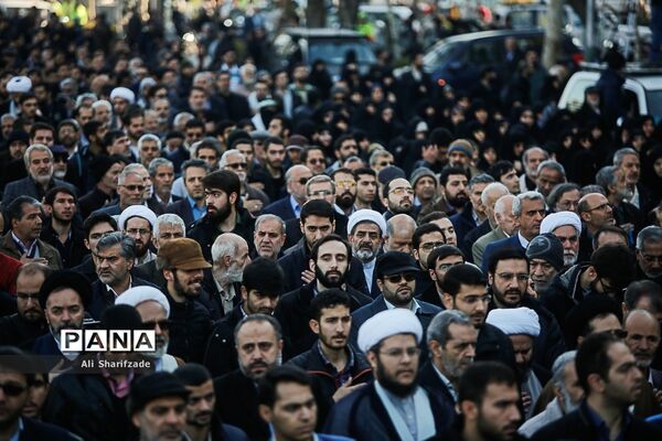 مراسم تشییع پیکر آیت‌الله هاشمی شاهرودی در تهران