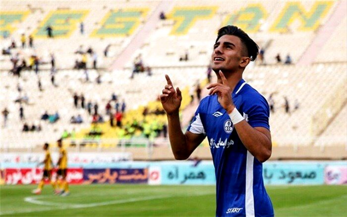 ستاره‌‎های قهرمان سابق فوتبال ایران فروشی نیستند