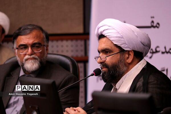 هشتاد و چهارمین جلسه شورای اداری منطقه آزاد کیش