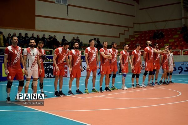 دیدار دو تیم شهرداری‌های تبریز و ورامین