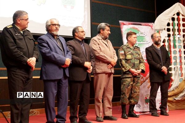اختتامیه استانی جشنواره شعر دفاع مقدس در بیرجند
