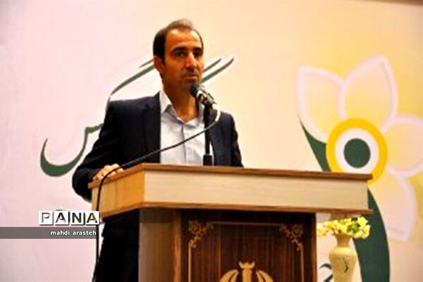 برگزاری جشنواره استانی گل نرگس در خوسف