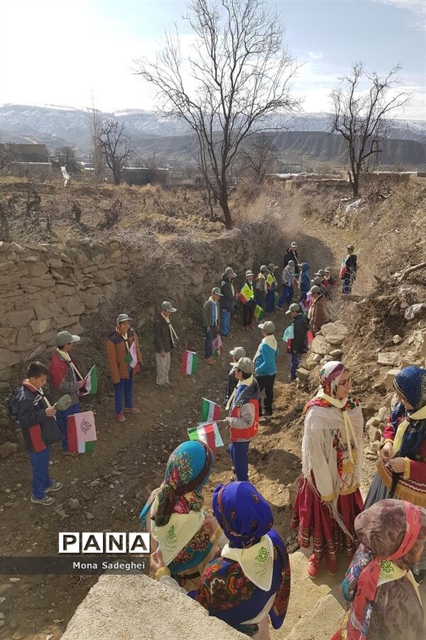 گردهمایی مربیان پیشتاز شهرستان راز وجرگلان