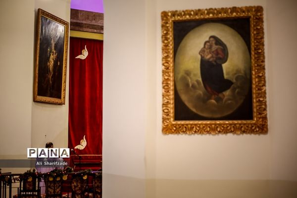 مراسم میلاد حضرت عیسی مسیح در کلیسا حضرت مریم