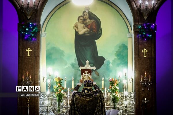 مراسم میلاد حضرت عیسی مسیح در کلیسا حضرت مریم