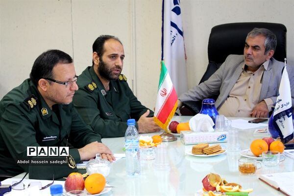 جلسه ستاد هماهنگی راهیان نور مرحله برادران بسیج دانش‌آموزی استان بوشهر