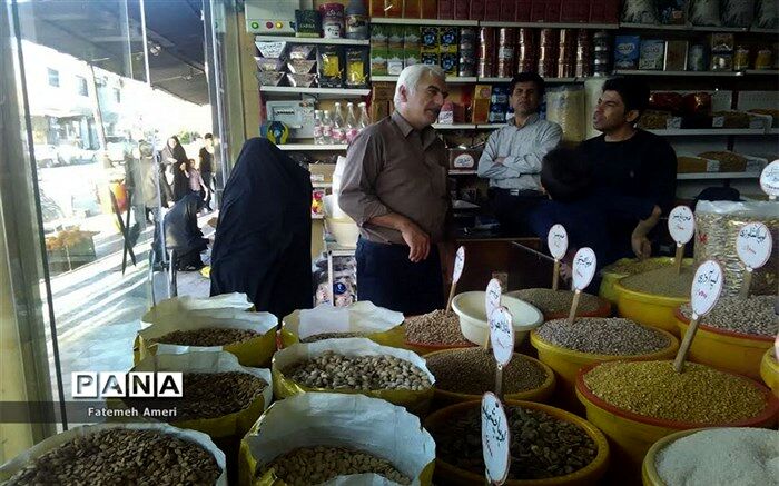 رئیس اتاق اصناف تهران: گرانی کالاها به معنای گران‌فروشی اصناف نیست