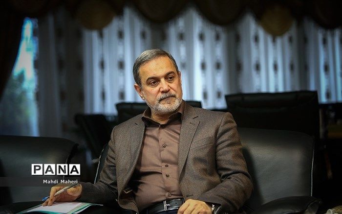 تقدیر وزیر آموزش و پرورش از اداره کل امور شاهد و ایثارگران